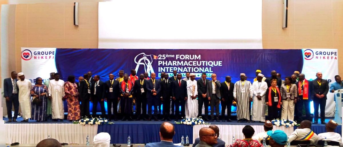 Forum pharmaceutique international à N'Djamena : experts et professionnels de santé en discussion