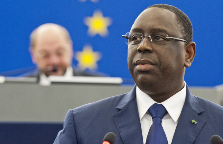 Retour controversé de macky sall au Sénégal : tensions autour de sa rencontre avec bassirou diomaye faye