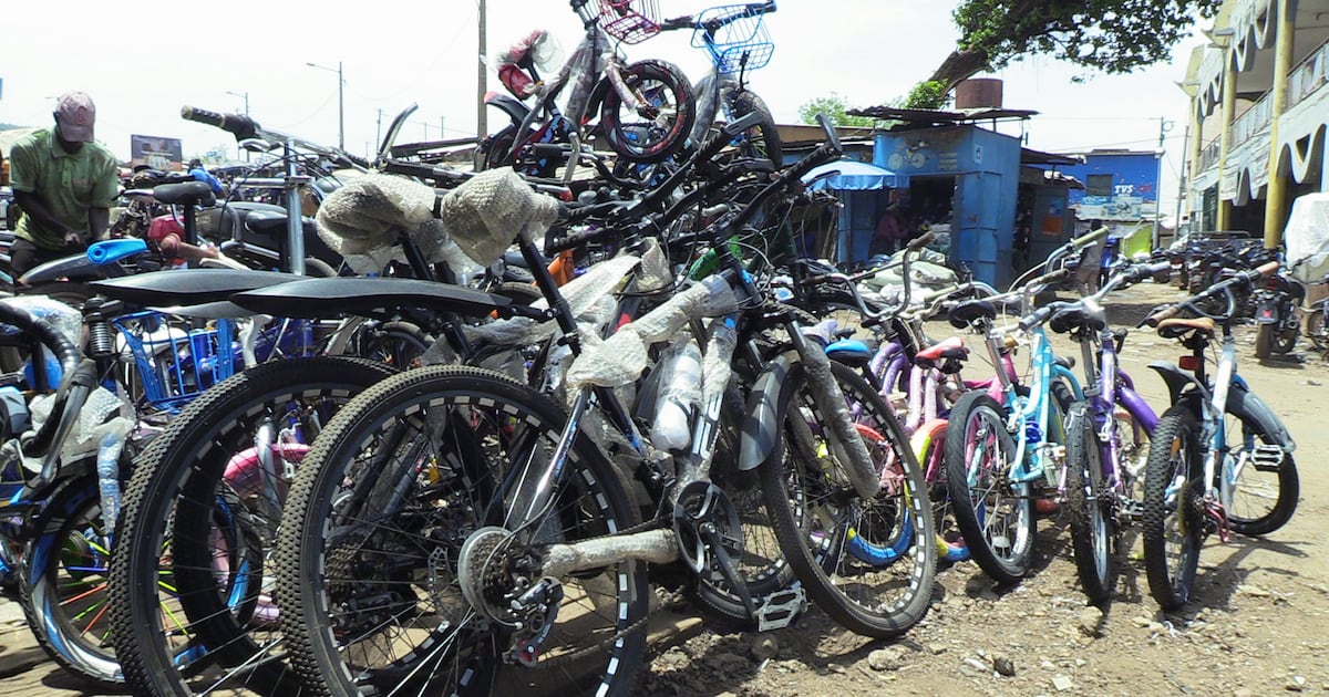 Marché de Médine à Bamako : l&rsquo;artisanat et le commerce au cœur de l&rsquo;économie locale