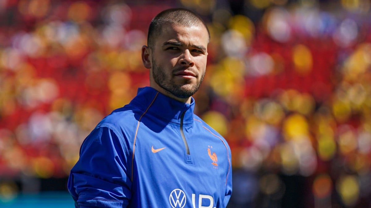 Lucas chevalier : une saison compliquée au psg pousse à envisager un prêt