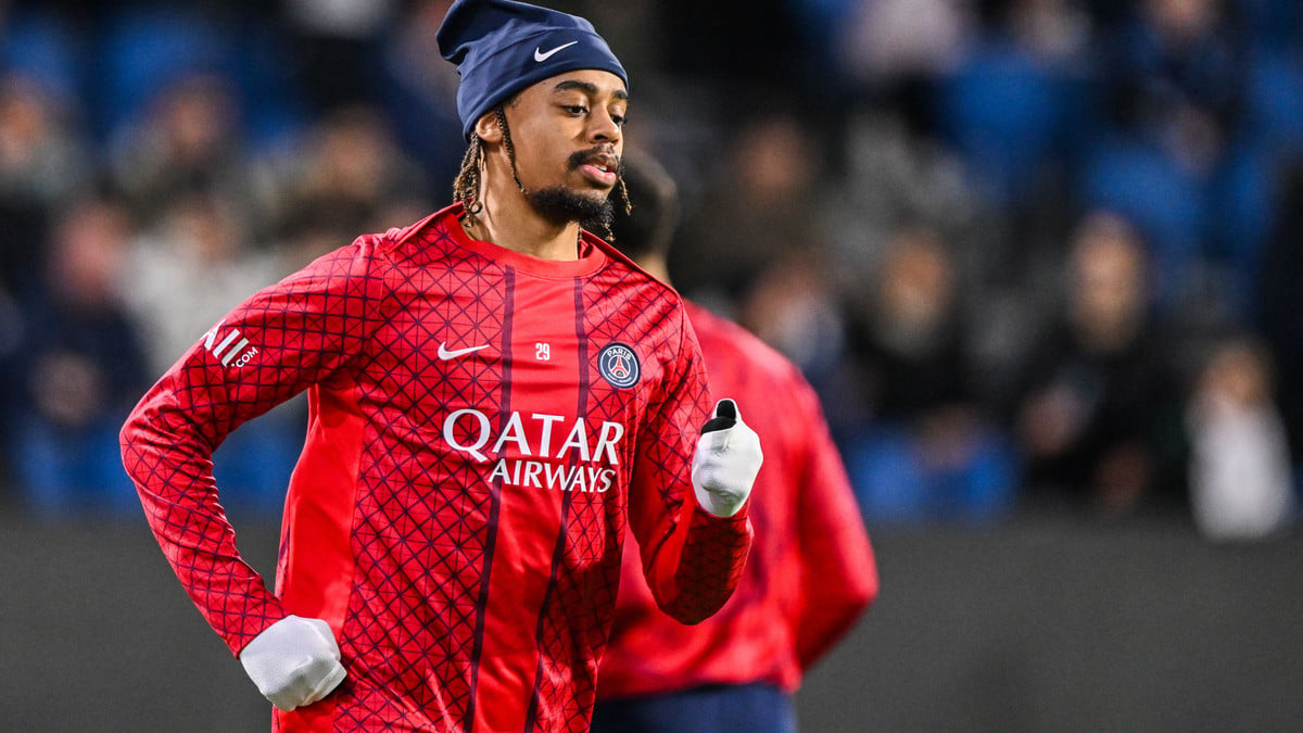 La situation de Bradley Barcola au PSG : une question d&rsquo;avenir
