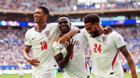 Angleterre : saka et l&rsquo;équipe qui font vibrer le pays après 60 ans de disette