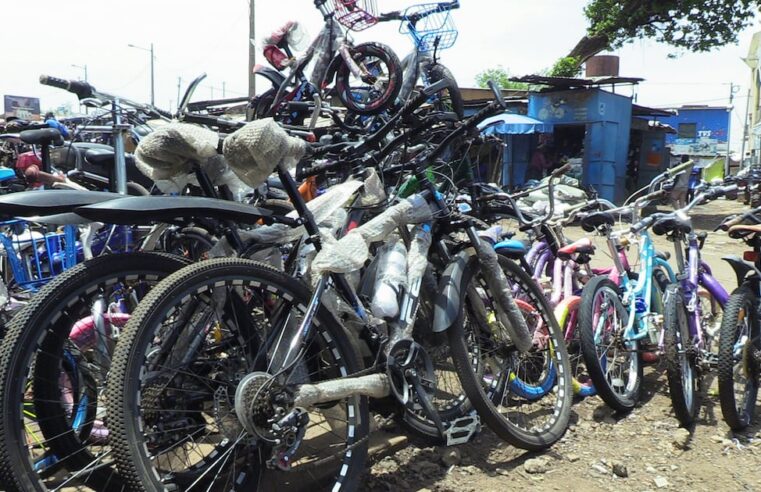 Marché de Médine à Bamako : un hub économique où s&rsquo;échangent vélos et équipements agricoles