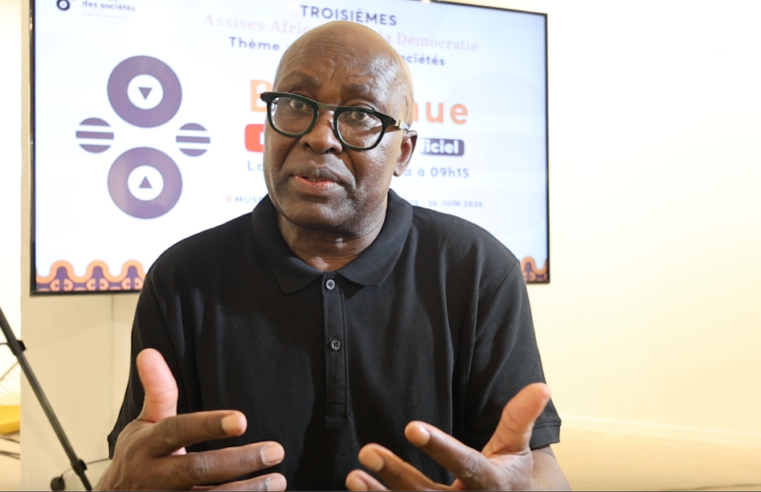 Achille mbembe : la démocratie africaine, une utopie jamais réalisée