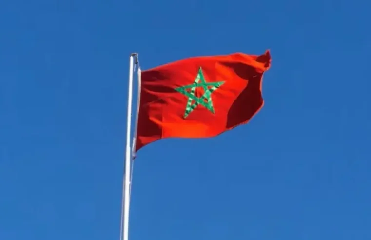 Affronts au drapeau marocain : l&rsquo;ambassade réagit fermement après des incidents à Aubervilliers