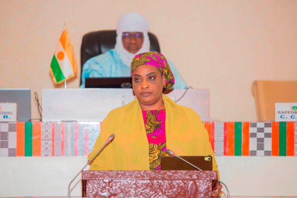 Niger : la fonction publique s&rsquo;engage dans l&rsquo;ère numérique, des milliers de dossiers d&rsquo;agents numérisés