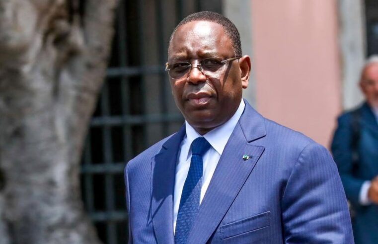 Macky sall en visite à Dakar pour un entretien avec bassirou diomaye faye