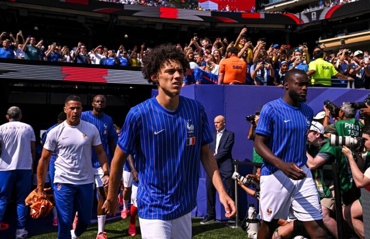 Maghnes akliouche : un parcours semé d’embûches entre bleus et ambitions parisiennes