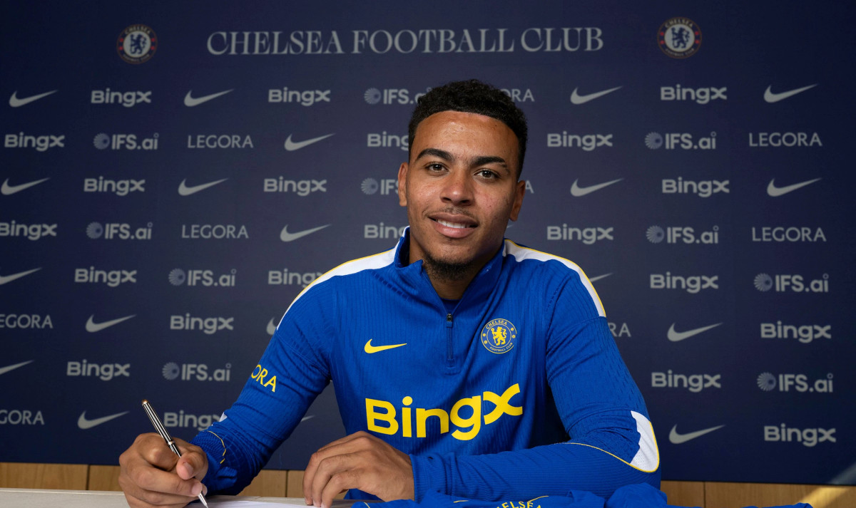 Chelsea officialise l&rsquo;arrivée du record de Rogers en Premier League