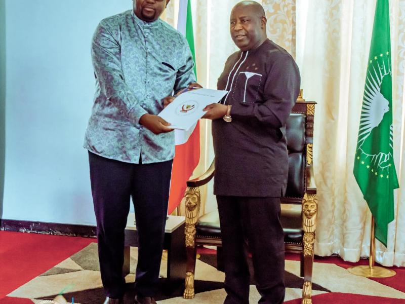 Tournée diplomatique essentielle : l&rsquo;envoyé de Félix Tshisekedi à Gitega pour la paix régionale