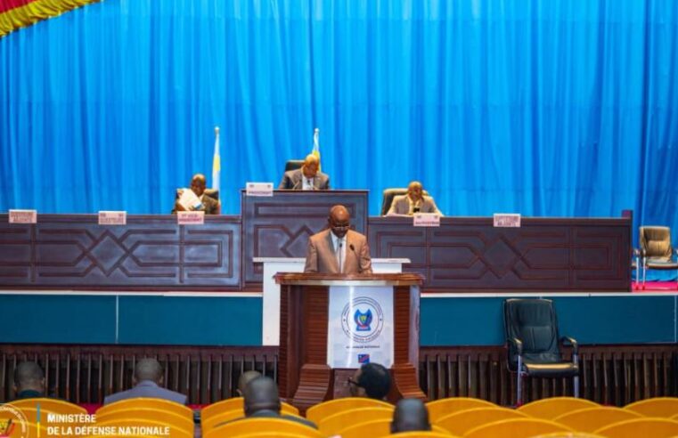 Loi militaire 2027-2030 : les députés congolais lancent son examen