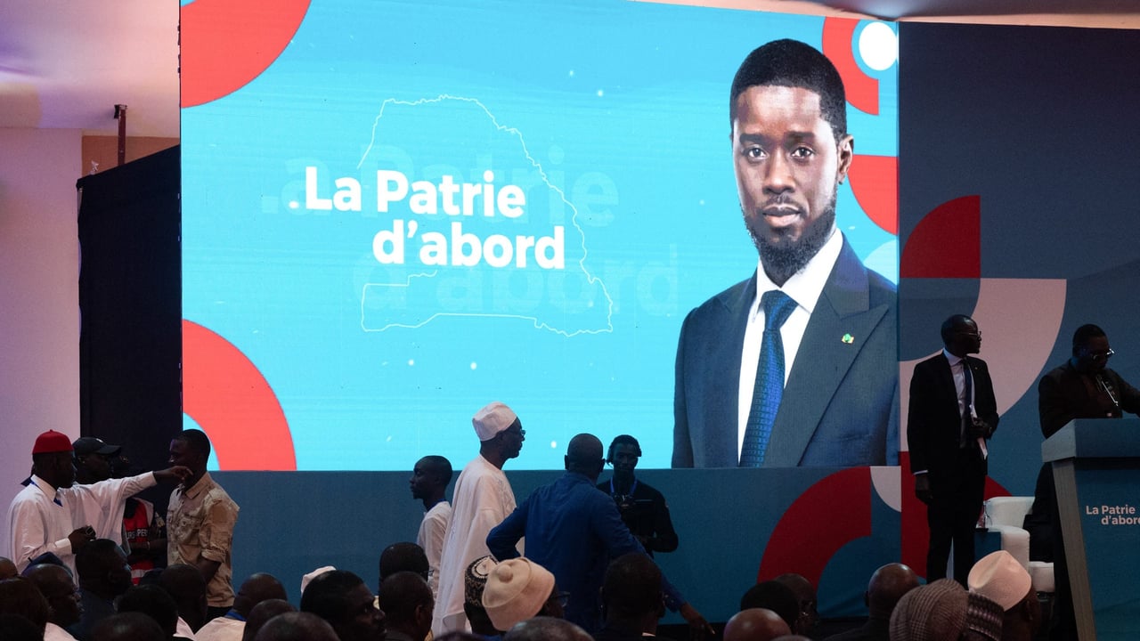 La scène politique sénégalaise s&rsquo;anime avec le lancement de Kiiraay par Bassirou Diomaye Faye