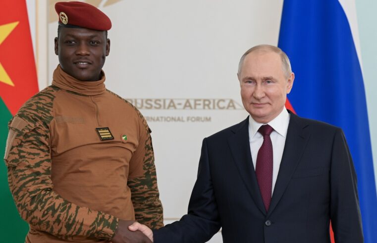 Partenariat Russie-Burkina Faso : une alliance prometteuse mais aux conséquences inquiétantes ?