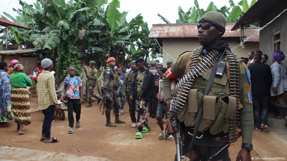 Interdiction des téléphones portables pour les militaires en rdc : enjeux et réactions
