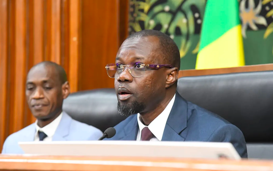 Menace de censure contre le gouvernement sénégalais par Ousmane Sonko