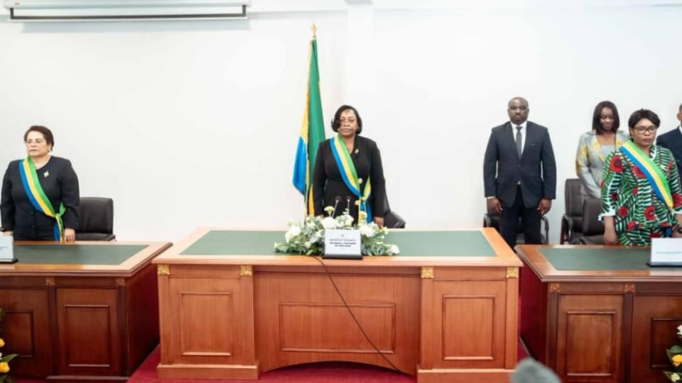 Gabon : le Sénat appelle le gouvernement à « la transmission égalitaire des textes »