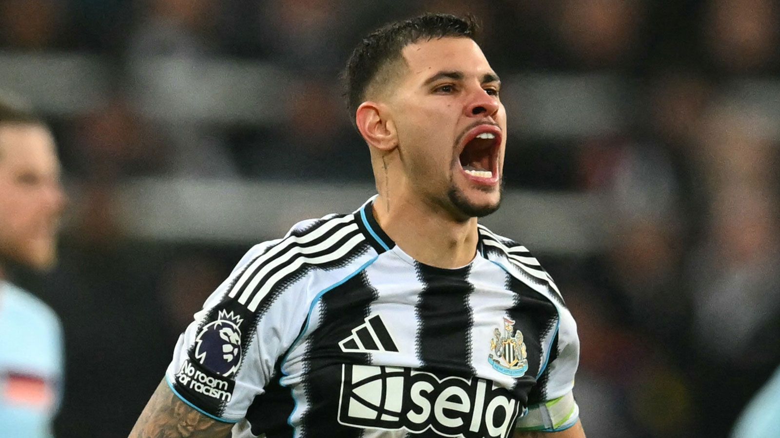 Bruno guimaraes bientôt joueur d&rsquo;arsenal : un transfert historique en préparation