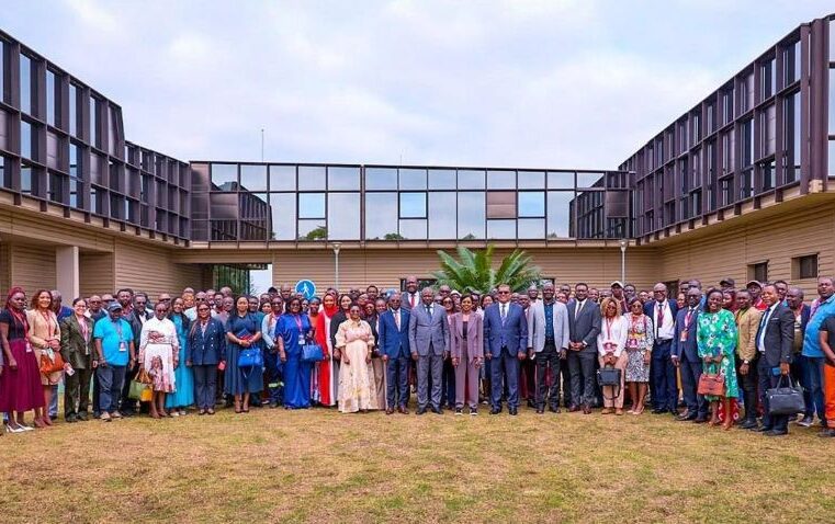 Gabon : la richesse minière au service du développement local