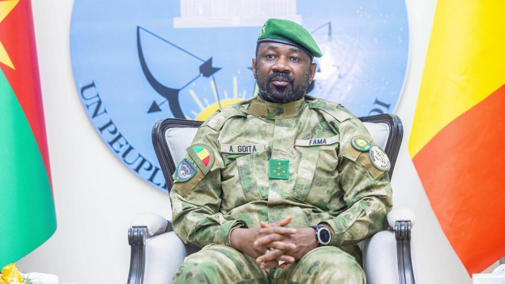 Le président de transition au Mali, le général Assimi Goïta, au deuxième sommet de l'Alliance des États du Sahel (AES) sur la sécurité et le développement, à Bamako, le mardi 23 décembre 2025.