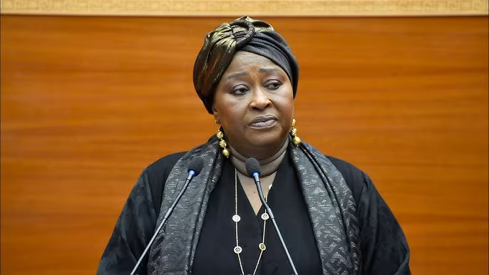 Khombole : les propos de Maïmouna Dièye sur Ousmane Sonko créent une vive polémique Khombole : les propos de Maïmouna Dièye sur Ousmane Sonko créent une vive polémique