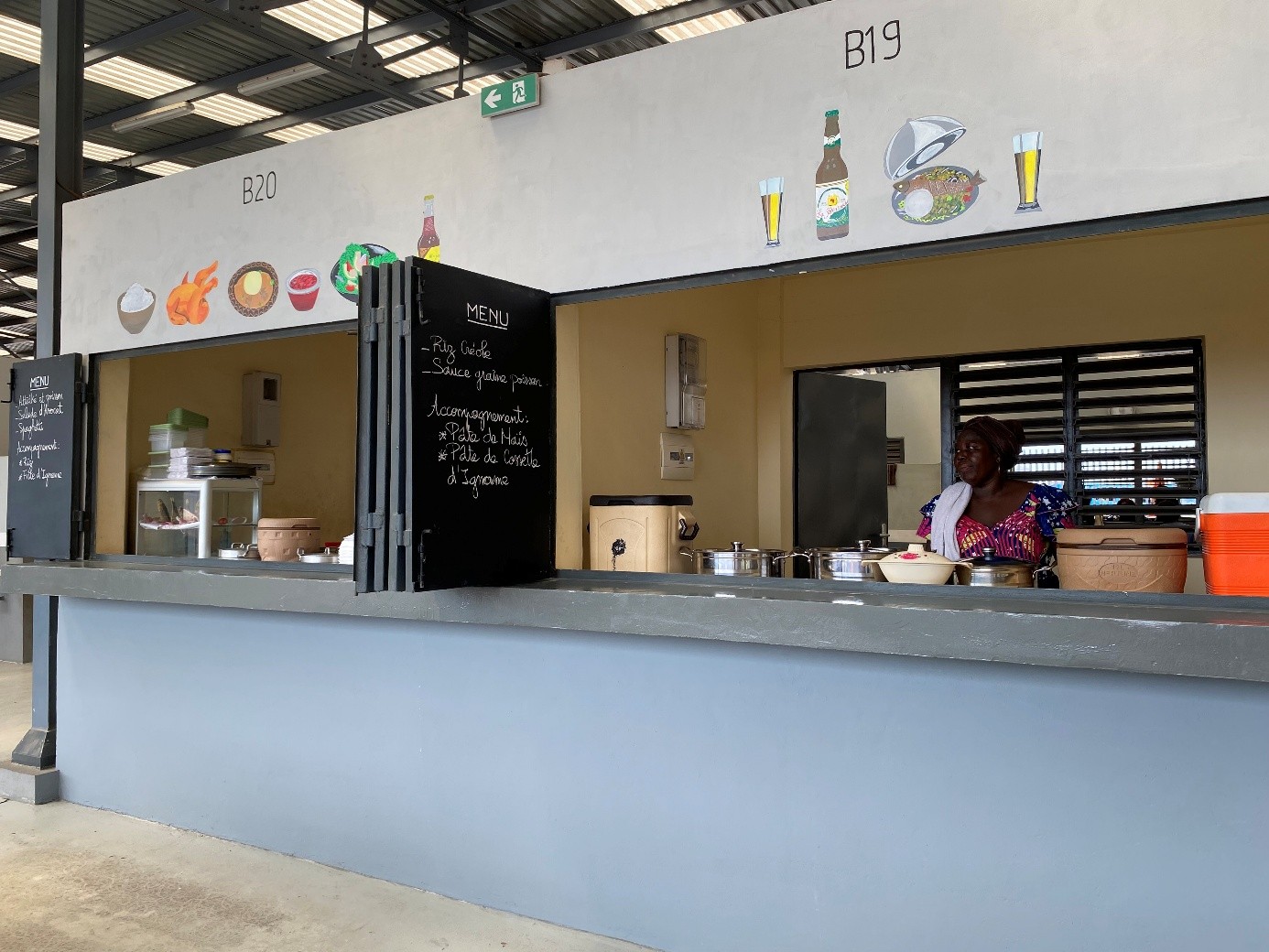 Cotonou modernise ses pratiques avec une cantine sécurisée pour vendeurs ambulants