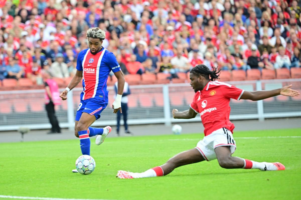 Le psg et manchester united se séparent sur un match nul en préparation