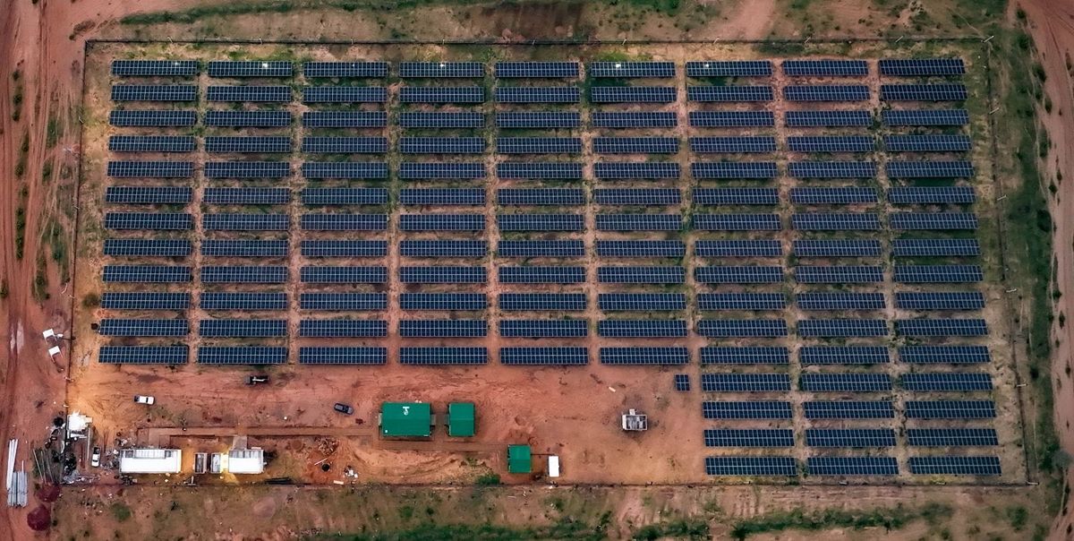Adré au Tchad : une centrale solaire révolutionnaire pour l&rsquo;autonomie énergétique