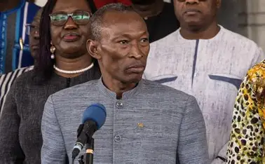 Au Burkina Faso, l&rsquo;ancien Premier ministre Apollinaire Kyélem de Tambèla privé de sortie du territoire